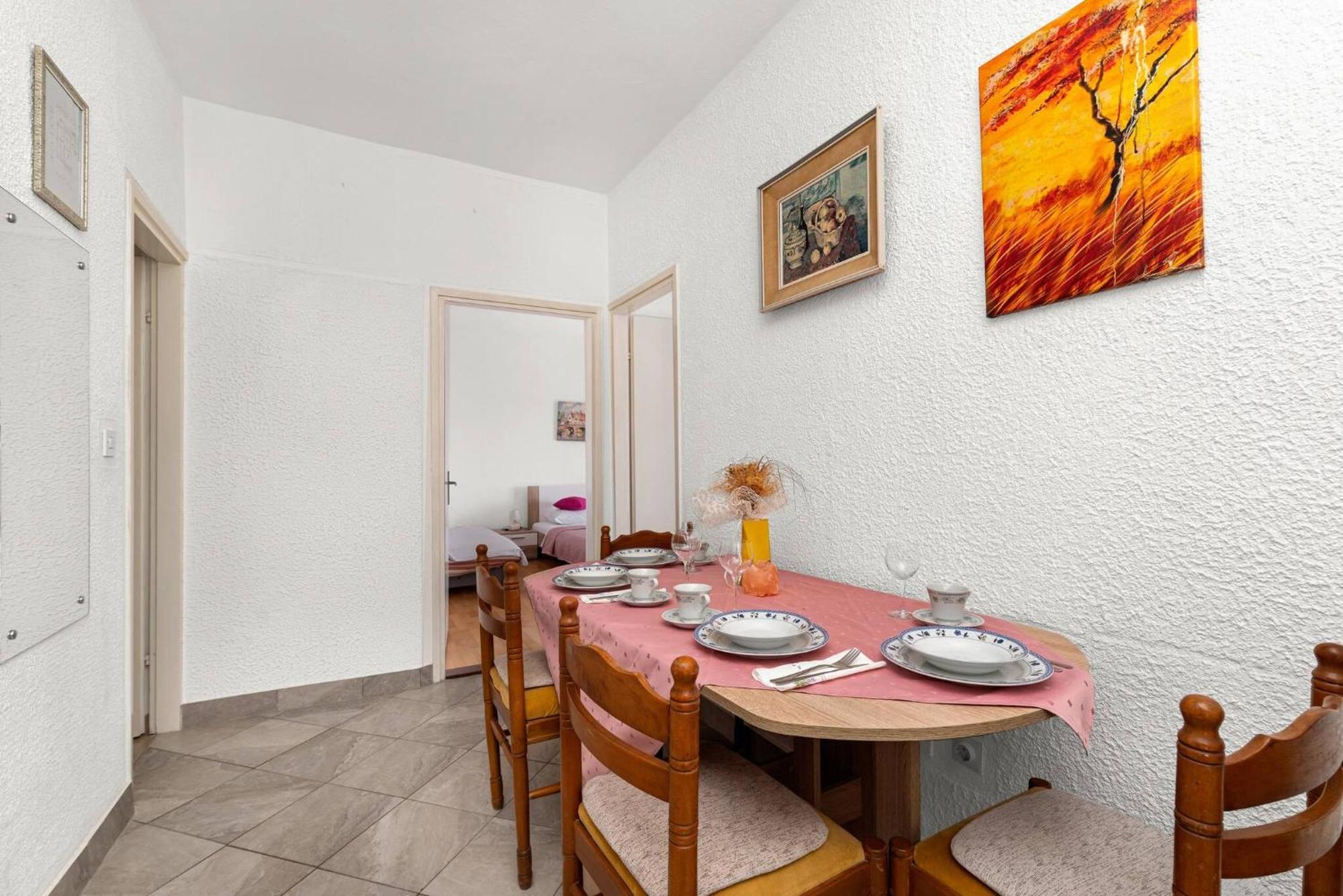 Apartment Lara Tribunj  Bagian luar foto